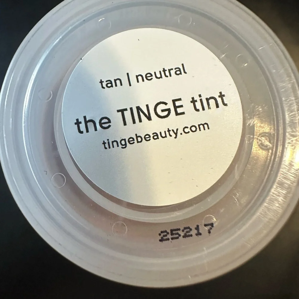 Tinge Liquid Foundation body makeup new 3.38OZ tan/natural